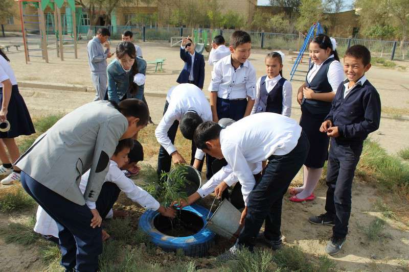 «Эко Мангистау» и агентство «Эксперт» объявляет о начале большой акции «Начни с себя — Посади дерево».